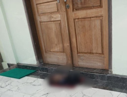 Jasad Bayi Dibuang di Depan Panti Asuhan 