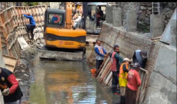 Proyek Normalisasi Kali Gempol Tahap 2 Diduga Abaikan K3, Tanpa Papan Informasi Proyek