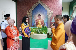 Mbak Wali Nostalgia di Dies Natalies Ke-75 SMP Negeri 1 Kediri