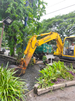 Rumah Pompa Siaga 24 Jam Atasi Banjir di Depan Lippo