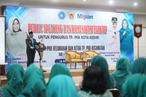 Pelatihan Public Speaking, Gus Qowim: Komunikasi Efektif Kunci Keberhasilan Program PKK