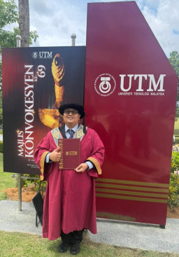 Kadis PURR Kota Batu Ternyata Lulusan S3 Di University Technology of Malaysia (UTM)