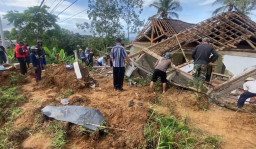 Longsor Putuskan Jalur Utama, Ratusan Warga Pulung Ponorogo Terisolir