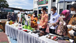 Kejari Ponorogo Musnahkan 74.149 Barang Bukti dari Narkotika hingga Belasan Kilogram Bahan Peledak