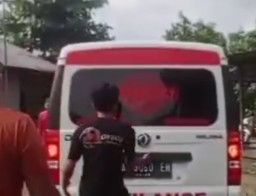 Diduga Tak Pernah Dapat Jatah Bantuan Pangan, Warga Bacok Aparat Desa