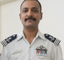 Jet Tempur Jatuh dan Meledak Dalam Dubai Air Show