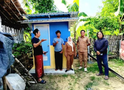 Ciptakan Lingkungan Sehat, DPUPR Sampang Bangun Sanitasi