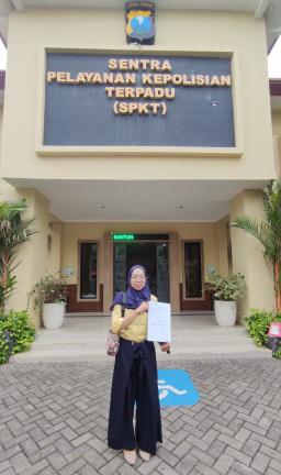 Ditelantarkan dan Diduga Ada Keterangan Palsu Dalam Proses Cerai, Ibu 2 Anak Polisikan Suami