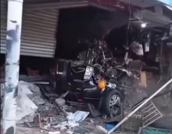 Truk, Minibus dan Motor Bertabrakan, 4 Orang Tewas