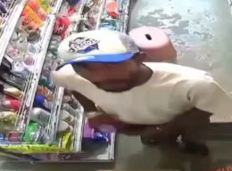 Tak Terima Ditegur Saat Mencuri, Pria Ini Pukul Karyawan Wanita