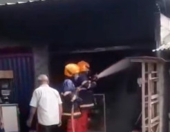 Warung Kelontong Dilalap Api, Ibu Rumah Tangga Tewas
