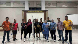 PWI Lamongan Gelar Bulu Tangkis Bareng Diskopum dan Ikatan Notaris Indonesia