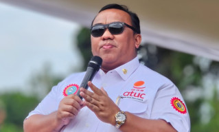 Bos Buruh Ungkap Ditelepon Petinggi Negara, Nasib UMP 2026 Tinggal Tunggu Tanda Tangan Presiden