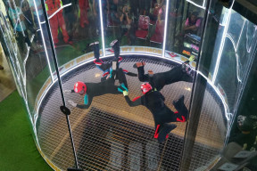 156 Atlet Dalam dan Luar Negeri Berlaga di Kejurnas Indoor Skydiving Dankorbrimob Cup II 2025
