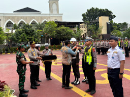 Bupati Sidoarjo Pimpin Apel Gelar Pasukan Operasi Lilin Semeru 2025