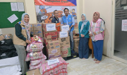 Momen Peringatan Hari Ibu, PLN UPT Gresik Salurkan Bantuan Untuk Korban Bencana Sumatera