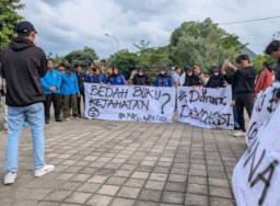 Pembubaran Diskusi Buku di Madiun Berbuntut Aksi Mahasiswa, Camat Akui Inisiatif Pribadi dan Minta Maaf
