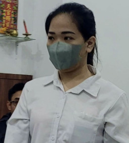 Tipu Atasan dengan Modus Dapat Pesan dari Dewa Kekayaan, Arfita Dituntut 2 Tahun 4 Bulan Penjara