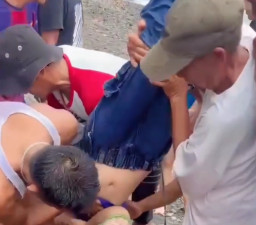 Dua Remaja Perempuan Terseret Ombak, Nyawa Diselamatkan Warga