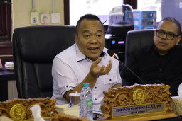 Ketua Komisi A Ajak Warga Surabaya Tempuh Jalur Legislatif