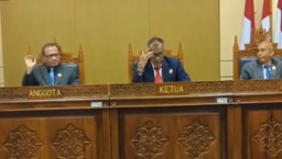 KIP Putuskan Salinan Ijazah Jokowi Ijazah Jokowi Adalah Informasi Terbuka