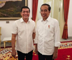 DPR Kritisi Kejagung: Jangankan Riza Chalid, Silfester Matutina Itu di Mana? Nggak Berani Nangkap? Siapa Dia?