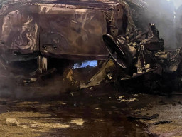 Dua Orang Tewas Terbakar Dalam Mobil di Gerbang Tol
