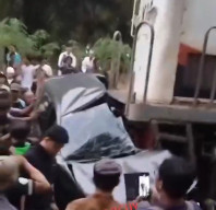 Avanza Ditabrak KA di Tebingtinggi, Seluruh Penumpang Meninggal 