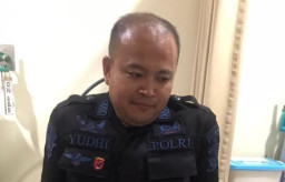 Satu Anggota Brimob Terkena Panah Wayar, Jalan Ahmad Yani Mencekam