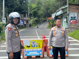 Jalur Klemuk Jadi Perhatian Utama Kapolres Batu saat Cek Lokasi