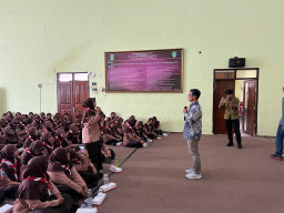PLN Mengajar Hadir di SMAN 1 Probolinggo, Tanamkan Literasi Kelistrikan dan Motivasi Meraih Mimpi