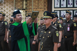 Iwan Nuzuardhi Dilantik Jadi Kasi Pidsus Kejari Surabaya