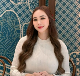 Aura Kasih Ingin Perbaiki Akhlak dan Tasawuf