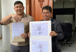 Sukses Dapat Salinan Ijazah Jokowi tanpa Sensor, Bonatua Bakal Mengunggah di Medsos Malam Ini