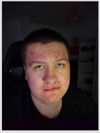 Remaja 17 Tahun Bunuh Ayah Tiri dan Nenekanya lalu Merekamnya