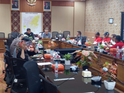 Warga RT 59 Nambangan Lor Tuntut Kejelasan AMDAL dan Dampak Gedung 8 Lantai RSI