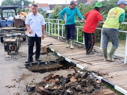 Dinas PUPR Ungkap Sisi Barat Jembatan Lama Kediri Paling Rentan Tergerus Sungai