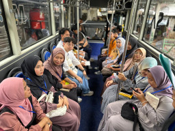 Literasi Naik Bus, Kolaborasi Disarpus-Dishub Kota Kediri Menyapa Generasi Kalcer