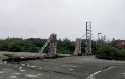 Lima Tahun Berlalu, Penanganan Dugaan Penyimpangan Jembatan Bambu Wonorejo Belum Jelas