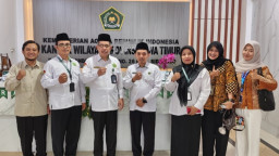 Model Baru Pengelolaan Dana Umat di Jatim, MUI Ajak Kolaborasi Kemenag dan FOZ Salurkan 2.026 Paket Sembako