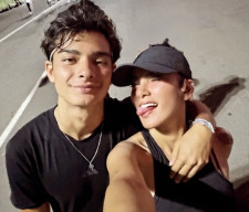 Olla Ramlan Mantap Pacari Brondong 25 Tahun Lebih Muda, Bahkan Sudah Liburan Bareng ke Lombok