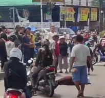 Pengendara Motor Terjatuh dari Fly Over Pasar Pagi 