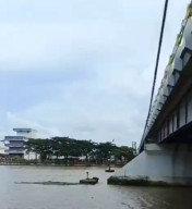 Pelajar SMA Terjun dari Jembatan Pekauman Gegara Percintaan