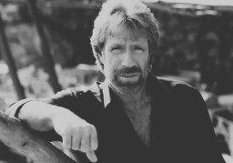 Pas Momen Idul Fitri,  Aktor Gaek Chuck Norris Meninggal Dunia di Usia 86 Tahun