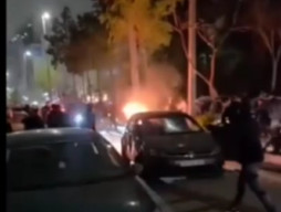 Pemuda di Ramallah Membakar Dirinya Sendiri di Tengah Jalan