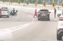 Mekanik Tewas Ditabral Mobil Ojek Online