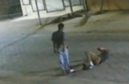 Pria Dibacok hingga Tewas di Depan Bar 