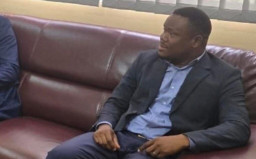 Pukul Pasien yang Sedang Dalam Proses Persalinan, Dokter David Dihui