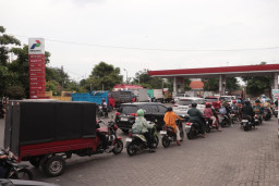 Kabar Kenaikan BBM Beredar, Pembelian di Sejumlah SPBU Kota Madiun Mulai Meningkat
