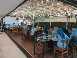 Rekomendasi Buka Puasa di Surabaya, Terrace Nusa Rasa Andalkan Seafood dan Menu Sharing